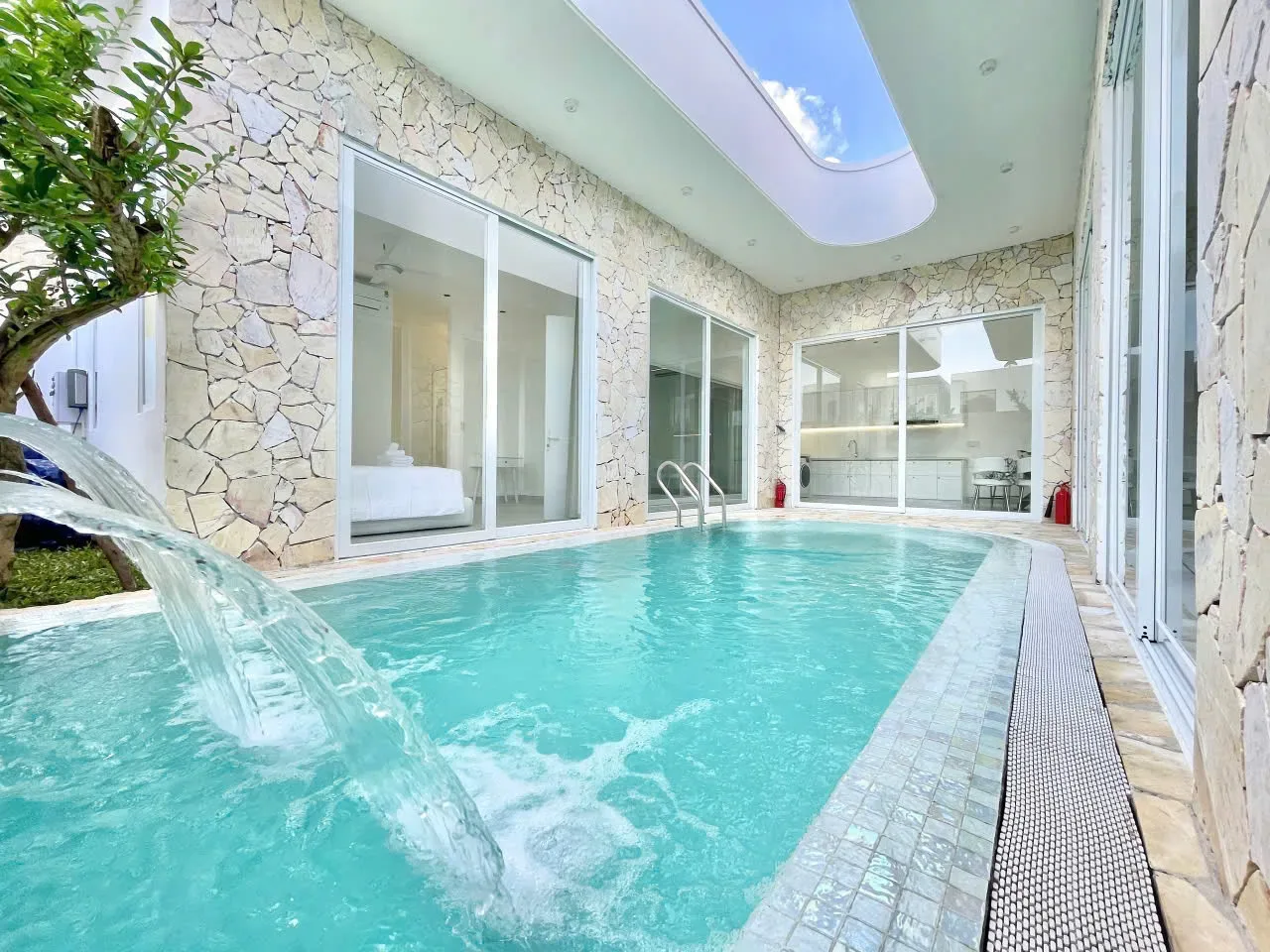다낭 풀빌라 추천｜미케비치 100m! 4~8룸 대형 풀빌라｜2채 독채 연결 가능｜수영장+BBQ - 4